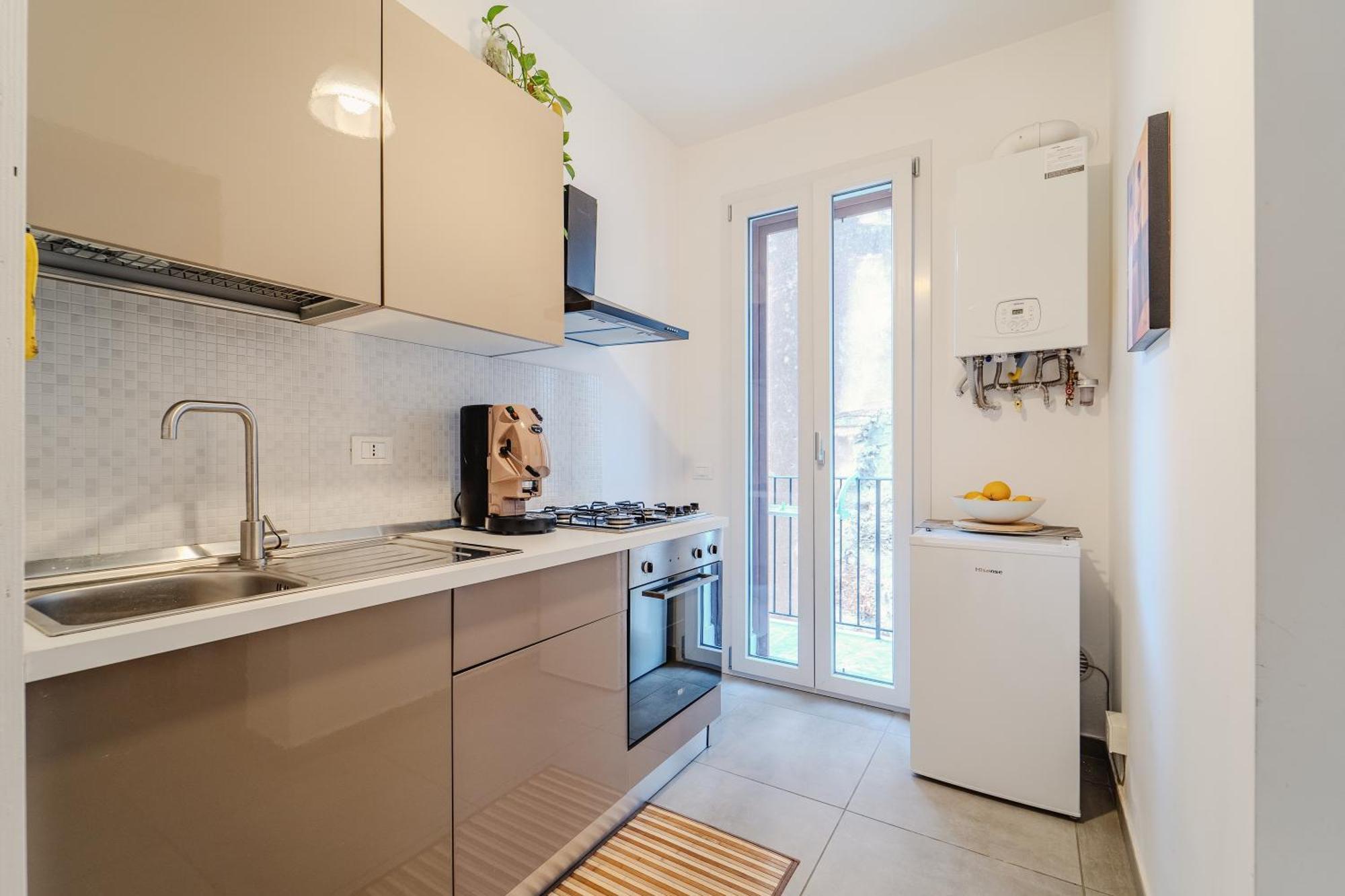 Tarzana 11 - Cala Di Palermo